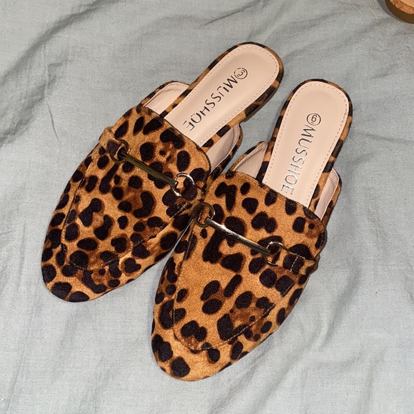 🛍️ Leopard Slides - Picture 2 of 2